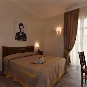 Dimora Conte Di Ruvo Bed & Breakfast Napoli